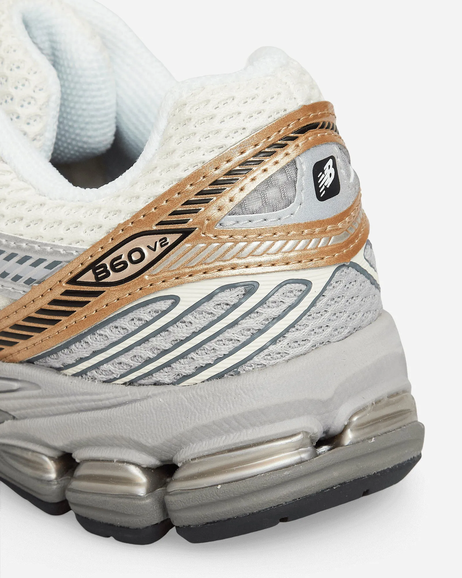 New Balance 860v2 ML860SG2